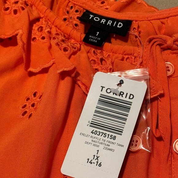 Torrid | Challis Embroidered Cold Shoulder Top NWT | Size 1 - Picture 7 of 13